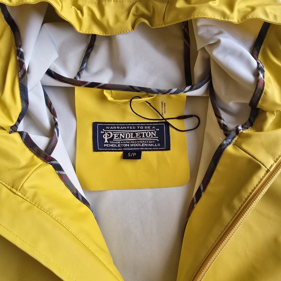 Iconic Yellow Unisex Small Pendleton Rain Jacket - Picture 4 of 9